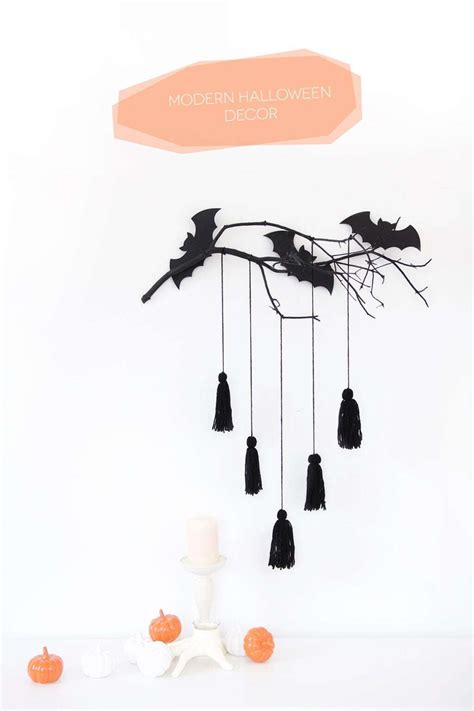 18 Eerie DIY Halloween Bat Decorations You Can Craft In 5 Minutes