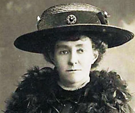 Emily Davison Biography - Facts, Childhood, Family Life & Achievements