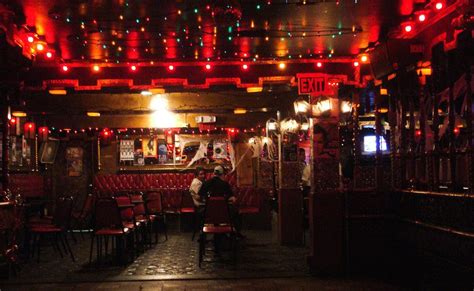 La Cita - This hipster haven boasts mariachi tunes, plus musical theme nights like "Punky Reggae ...