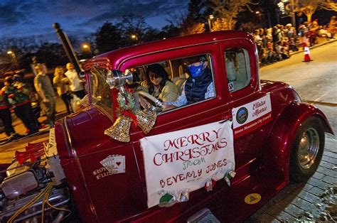 (PHOTOS) Stone Mountain Christmas Parade – Decaturish