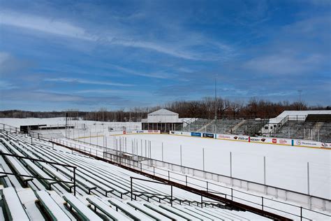 Hockey Day Minnesota’s Architect-Designed Outdoor Rink and Venue — ENTER