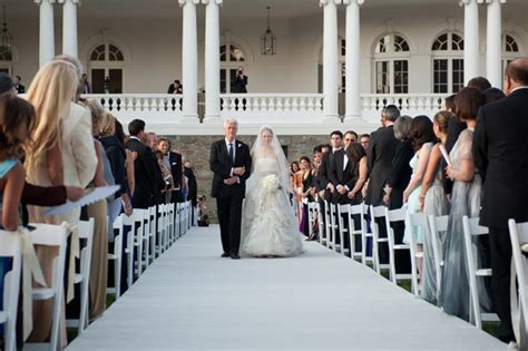 CHELSEA CLINTON WEDDING DRESS: THE PRINCESS BRIDE