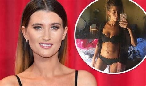 Charley Webb: Emmerdale's Debbie Dingle star in rare boob-baring selfie as she flaunts abs - Hot ...