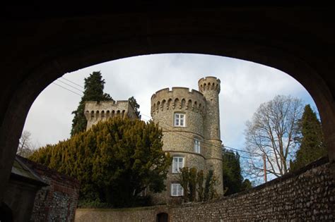 Rotherfield Castle tower and archway – East Meon History