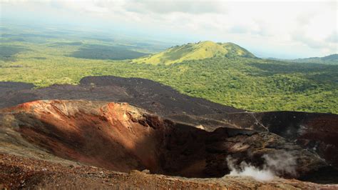 Nicaragua – Sandboarding the Cerro Negro volcano - Steppes Travel