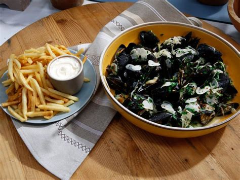 Classic Moules Frites Recipe | Geoffrey Zakarian | Food Network