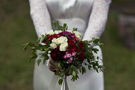 Win a Beautiful Bouquet from Serenata Flowers! · Rock n Roll Bride