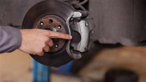 A Guide To Brake Fade (Types, Symptoms, Causes) | AutoNation Mobile Service