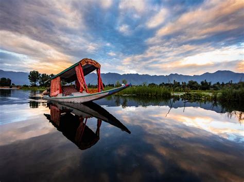 Kashmir lakes that are stunning beyond imagination | Times of India Travel