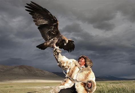 Eagle hunting in Mongolia | Mongulai.com