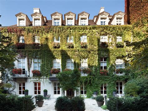 Editors' Picks: Our Favorite Hotels in Paris - Photos - Condé Nast Traveler