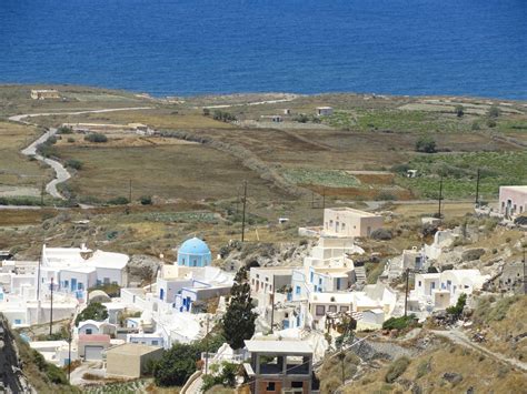 Thirassia or Thirasia Island, Cyclades, Greece, pictures and ...