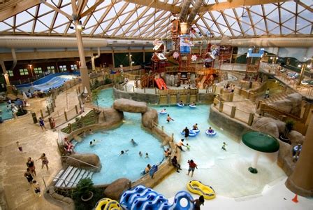 Camelback Lodge’s HUGE New Indoor Camelback Water Park