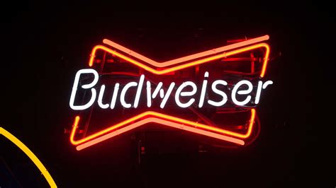 Budweiser Neon Sign | G312 | The Eddie Vannoy Collection 2020