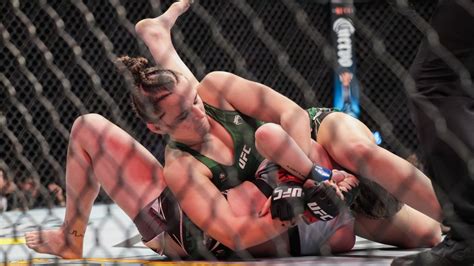 UFC 281 video: Erin Blanchfield quickly makes Molly McCann tap