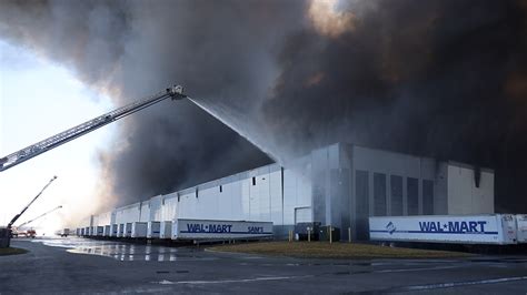 Walmart won’t reopen Plainfield fulfillment center destroyed by fire – Indiana Public Radio