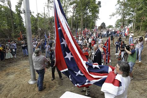 Confederate flag that towers over I-95 ‘will stay,’ says Va. landowner ...