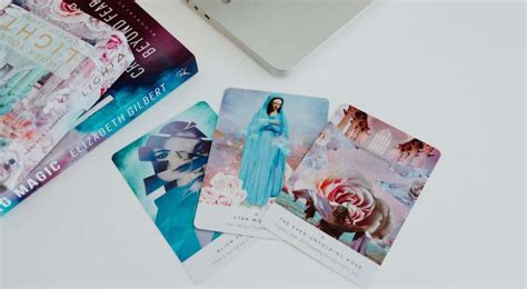 The Best Oracle Cards for Beginners - Holistic Habits for Happiness