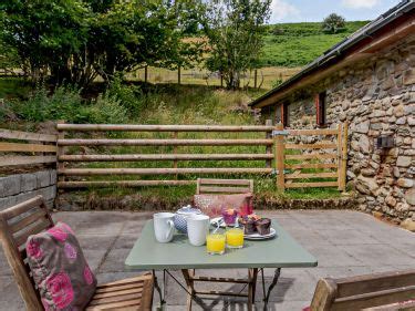 Luxury Brecon Beacons cottages | Sugar & Loaf