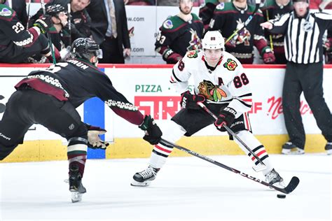 Blackhawks' Patrick Kane Won't Play vs. Coyotes, Shares Injury Update ...