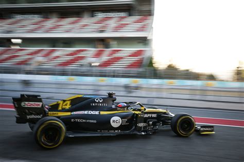 GALLERY: Alonso tests Renault F1 car - Speedcafe