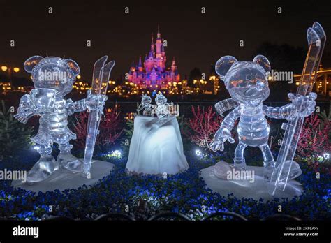 Shanghai Disneyland reopens with fireworks shows and ice sculptures in ...