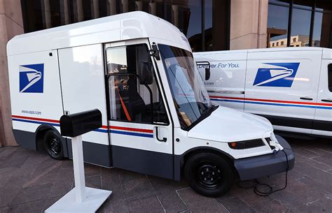 USPS Commits to Adding 66,000 Electric Delivery Vehicles – Footwear News