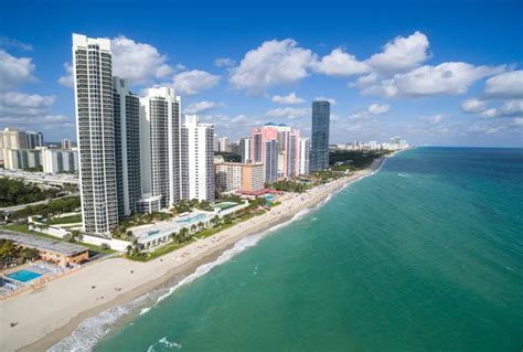 Aerial View of North Miami Beach Stock Image - Image of tower, skyline ...