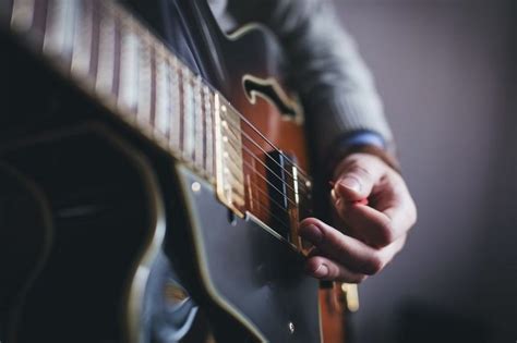 Drop C Guitar Tuning Guide - Guitar Space