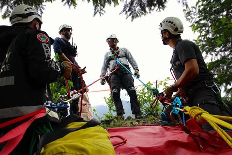 Rope Rescue - South Fraser Search and Rescue