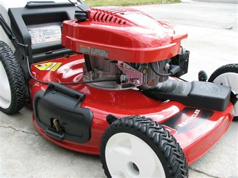 How to change the oil in the Toro lawn mower, step-by-step – Garden ...