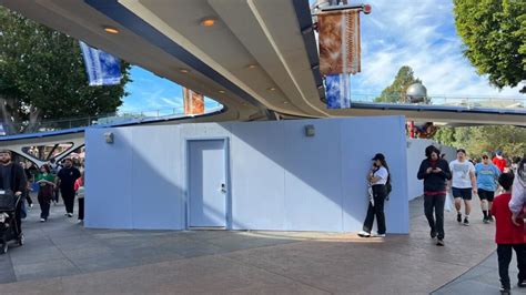 Astro Orbiter at Disneyland Closed for Refurbishment Until 2024 ...