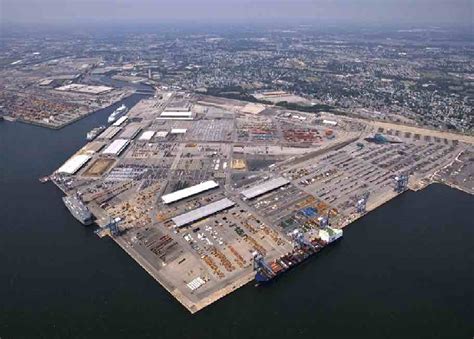 US port of Baltimore receives six new cranes to cope with rising volumes - PORTS - SeaNews