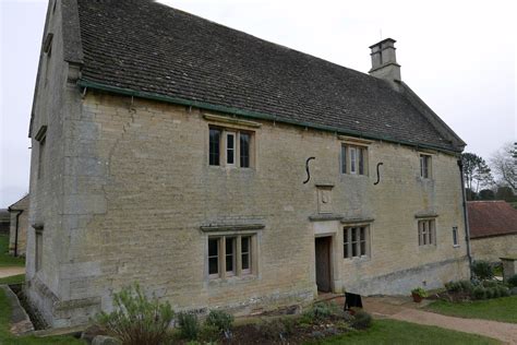 Woolsthorpe Manor, birthplace and family home of Sir Isaac Newton who ...