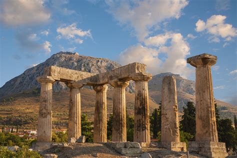 Don't Miss These Day Trips While Visiting Athens, Greece