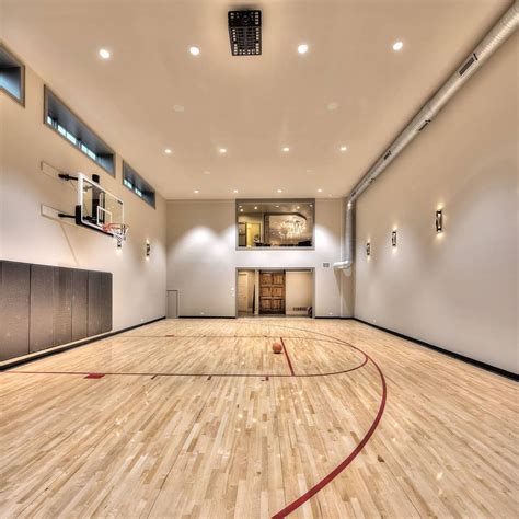 Indoor basketball court goals 🏀👌😲😍 #basketball #nba #homes #mansion # ...