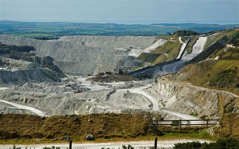 Government backs plans for Cornish lithium mine to supply battery factories - TrendRadars UK