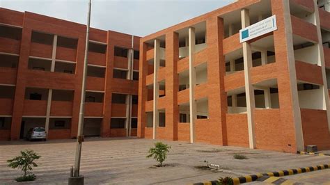 IIM Amritsar: Online Courses, Fees, Working Professionals