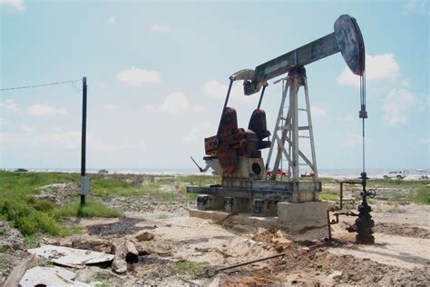 Pumpjack just off the beach | High Island oil field TX and t… | Flickr