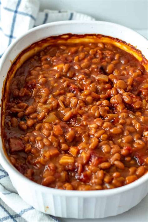 Easy Baked Beans with Bacon and Brown Sugar - The Hungry Bluebird