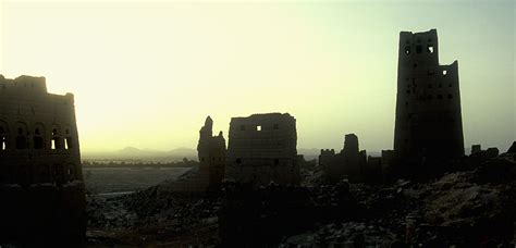 The ruins of ancient Marib, Yemen: THE QUEEN OF SHEBA: BBC - MYTHS AND HEROES: STEVE RAZZETTI ...