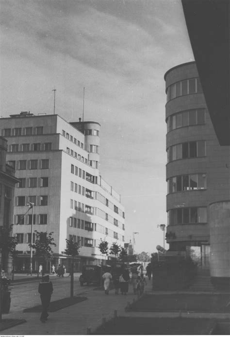 Poland in the Interbellum (1918-39) - SkyscraperCity | Italian architecture, Modern architecture ...