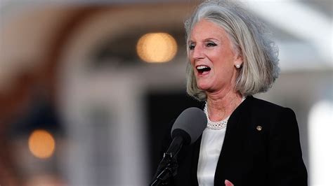 Billy Graham's daughter, Anne Graham Lotz, reveals breast cancer ...