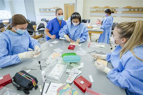 Photo of the Day | Master of Surgical Assisting practice time Pulse ...