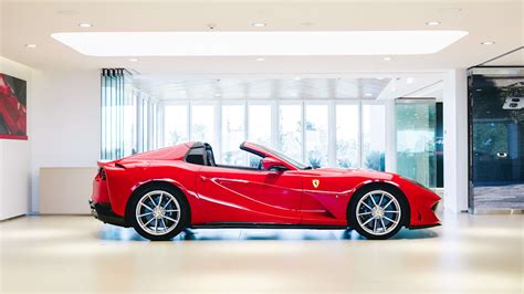 Ferrari 812 GTS Spider V12 to cost $675,888 when it arrives in late ...