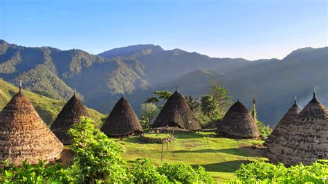 Wae Rebo, Desa Eksotis Flores yang Terkenal di Kalangan Turis