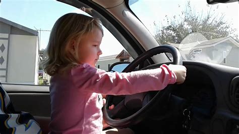 3 year old girl drives car - YouTube