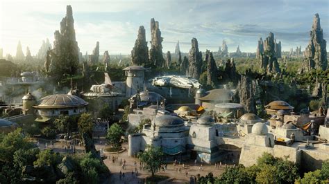 Star Wars Land at Disney in Orlando: Travel to a galaxy far, far away