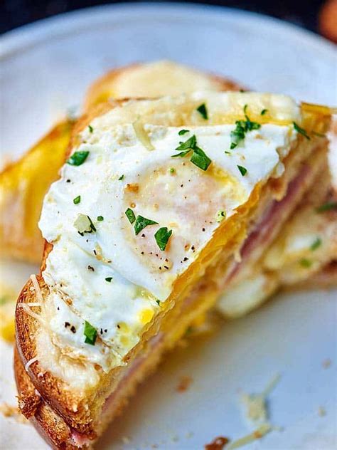 Croque Madame (Ham, Cheese, and Fried Egg Sandwich) - Show Me the Yummy