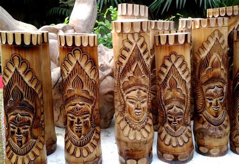 Handicrafts of West Bengal. | Patung kayu, Kreatif, Patung